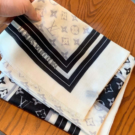 LV SCARF 200 CM IN CASHMERE 732076