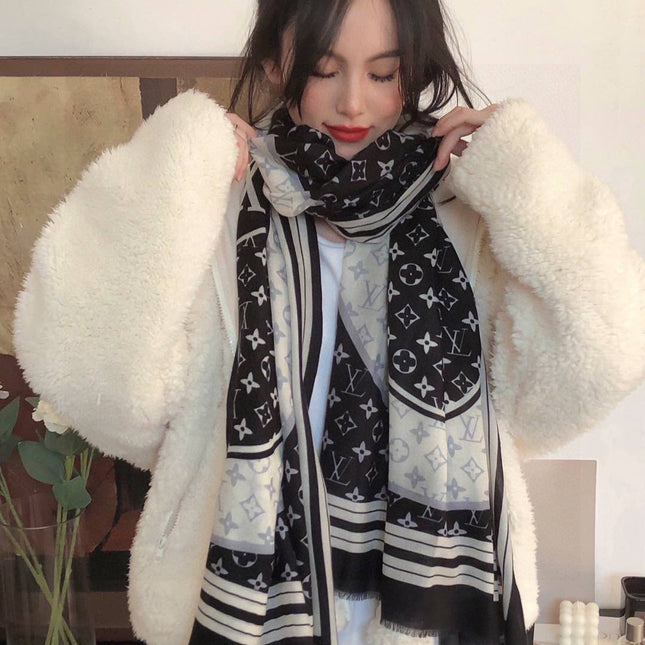 LV SCARF 200 CM IN CASHMERE 732078