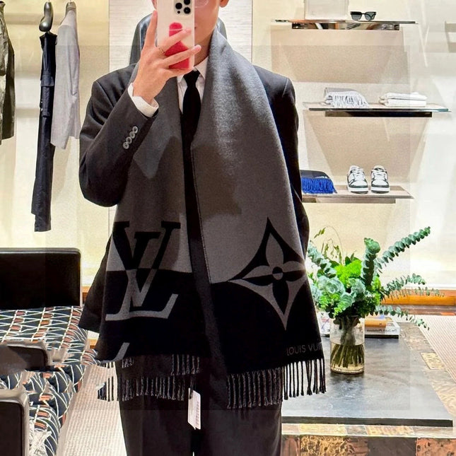 LV SCARF 192 CM IN WOOL 733866