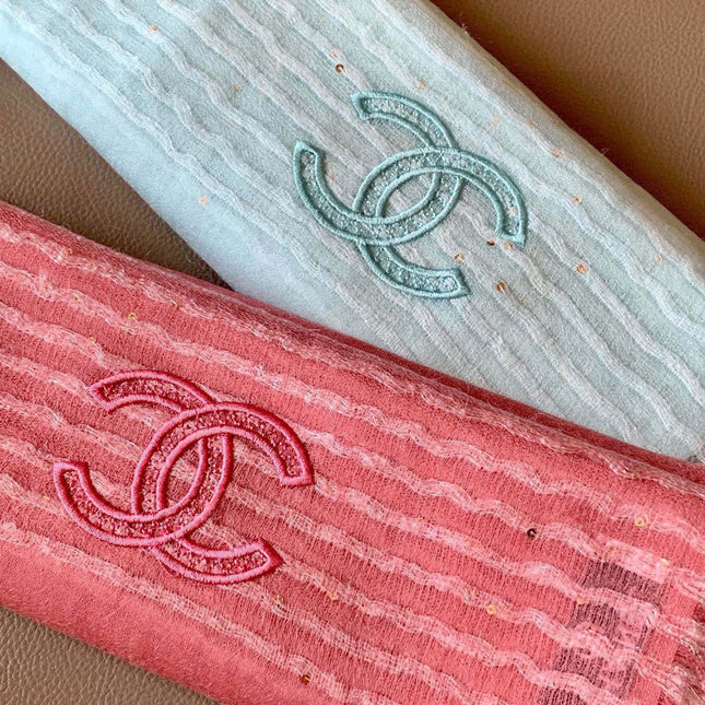 CHANEL 25S SCARF 200 IN CASHMERE VELVET 735756