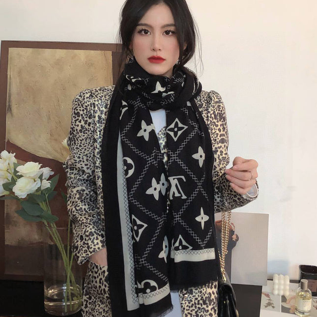 LV SCARF 200 CM IN CASHMERE 738534