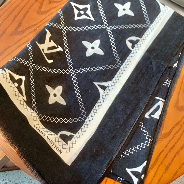 LV SCARF 200 CM IN CASHMERE 738534
