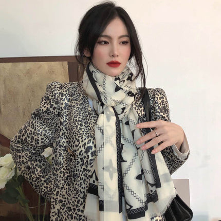 LV SCARF 200 CM IN CASHMERE 738535