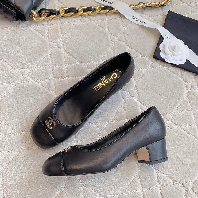 PUMP ROUNG TOE IN BLACK SHEEPSKIN