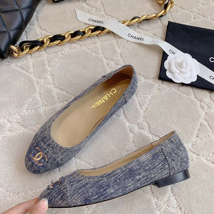 BALLET FLATS IN PIGEON BLUE DENIM
