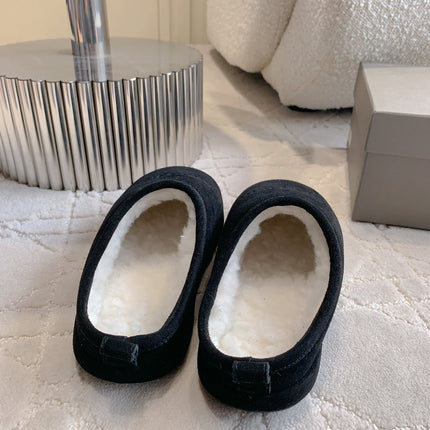 ALASKA SLIPPER IN BLACK SUEDE