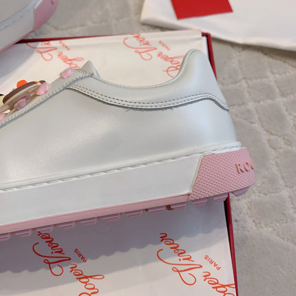 VIV' SKATE WHITE LEATHER SNEAKERS WITH PINK LACES AND CARTOON CHARMS