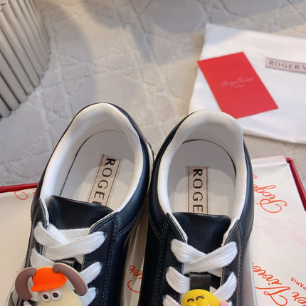 VIV' SKATE SNEAKERS IN BLACK CALFSKIN CARTOON CHARMS