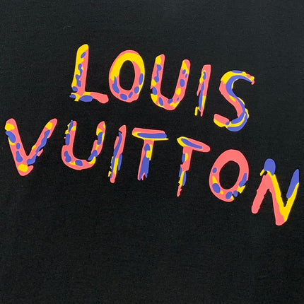 LV T-SHIRT COLORFUL LOGO IN BLACK COTTON 238877