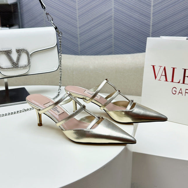 ROCKSTUD WISPY GOLD CALFSKIN MULE 60MM