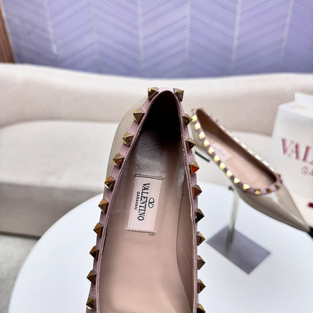 ROCKSTUD FLAT PUMP IN SAND BROWN CALFSKIN