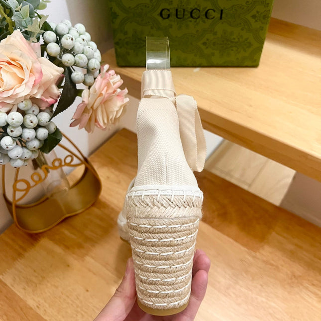 PLATFORM WITH RHINESTONE LOGO IN CREAM BEIGE CANVAS AND STRAW LINING