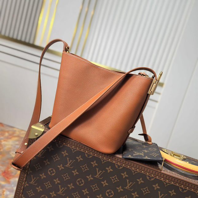 LV 25S LOW KEY ALL IN BB 18 IN BURNT SIENNA CALFSKIN GOLD HARDWARE