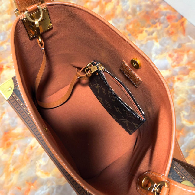 LV 25S LOW KEY ALL IN BB 18 IN BURNT SIENNA CALFSKIN GOLD HARDWARE