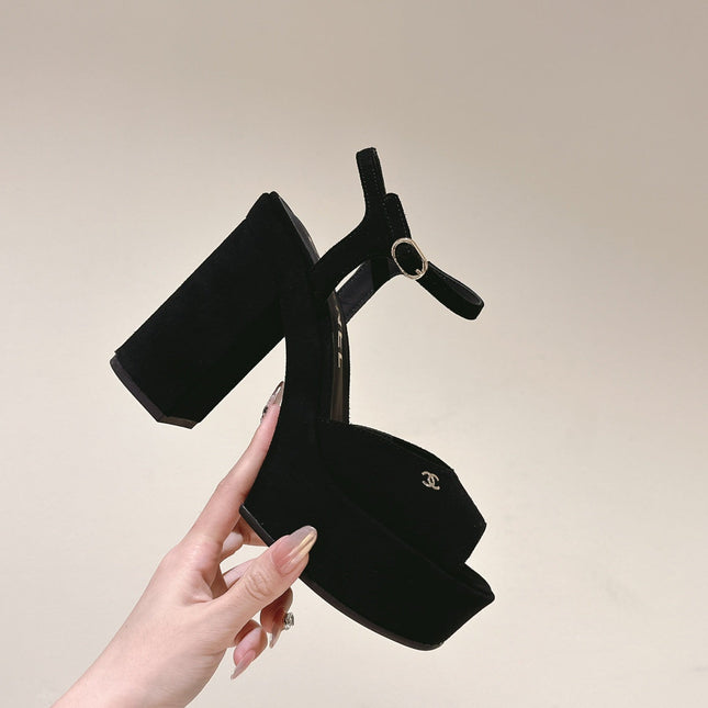 CC HIGH SANDAL BLACK SUEDE CALFSKIN