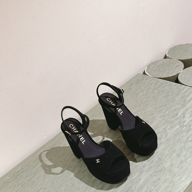 CC HIGH SANDAL BLACK SUEDE CALFSKIN