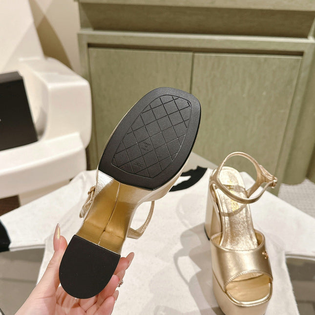 CC HIGH SANDAL GOLDEN CALFSKIN