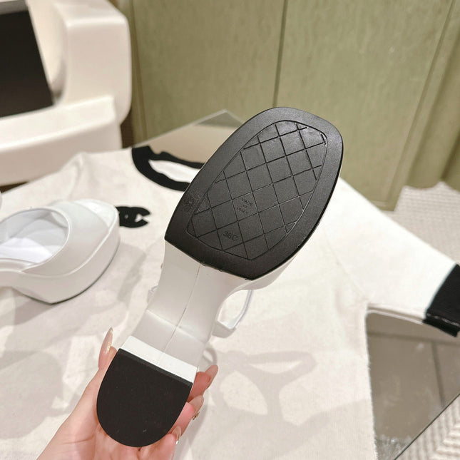 CC HIGH SANDAL WHITE CALFSKIN