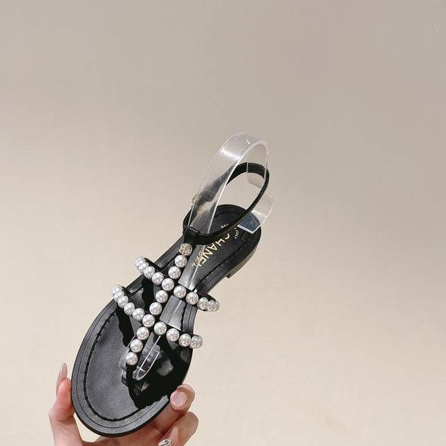 CC SANDALS PEARL ROMAN IN BLACK LAMBSKIN