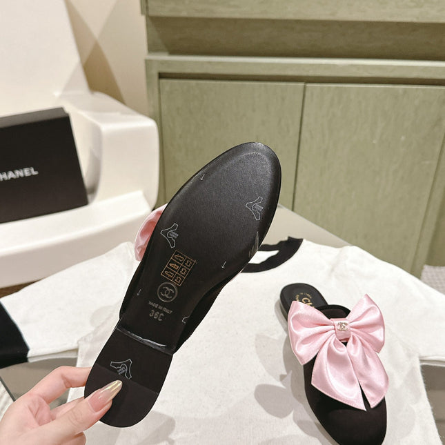 CC MULE WITH SILK LIGHT PINK BOW AND BLACK LAMBSKIN