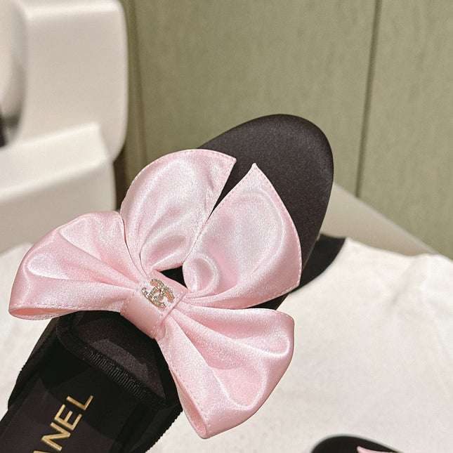 CC MULE WITH SILK LIGHT PINK BOW AND BLACK LAMBSKIN