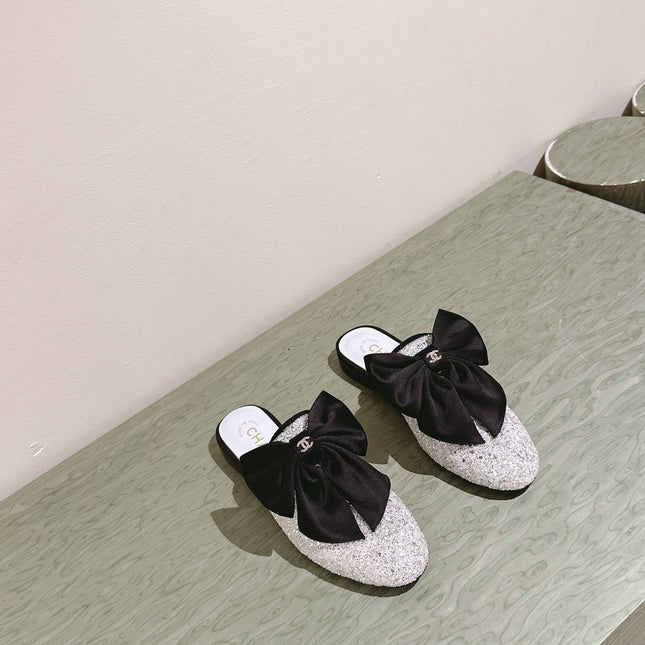 CC JEWELED MULE WITH SILK BLACK BOW IN WHITE LAMBSKIN