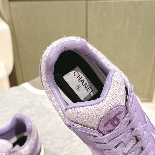 TRAINERS IN LIGHT PURPLE SUEDE AND CALFSKIN