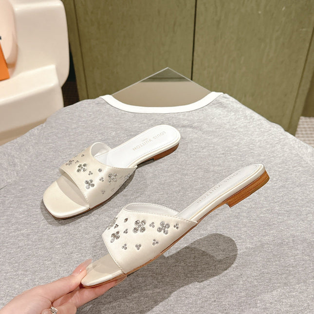 LV WOMEN FLAT MULE IN WHITE SATIN WITH RHINESTONE