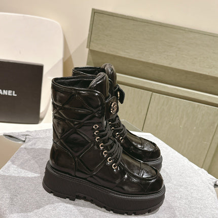 MARTIN BOOTS IN BLACK EMBROIDERED CALFSKIN