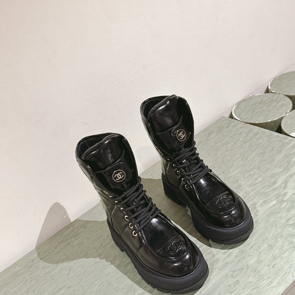 MARTIN BOOTS IN BLACK EMBROIDERED CALFSKIN