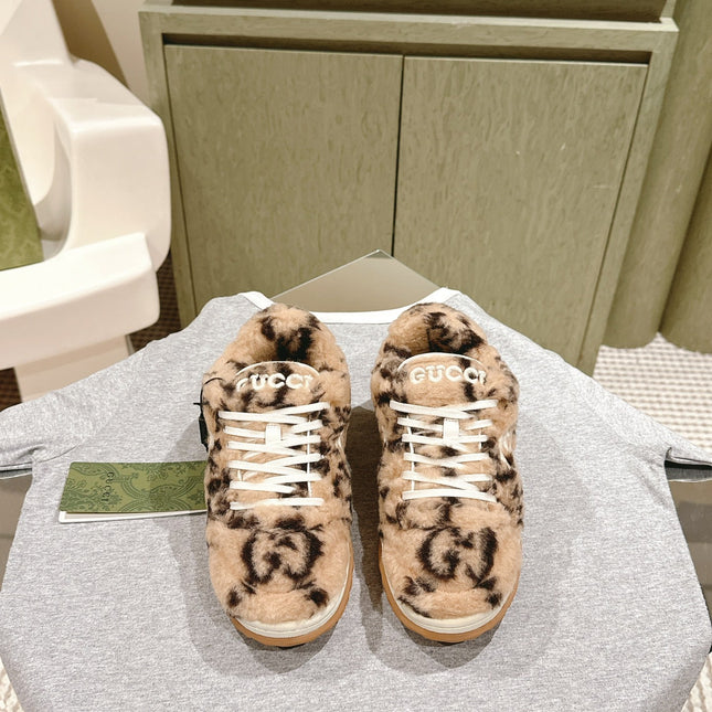 GG INTERLOCKING G SNEAKER IN BEIGE WOOL