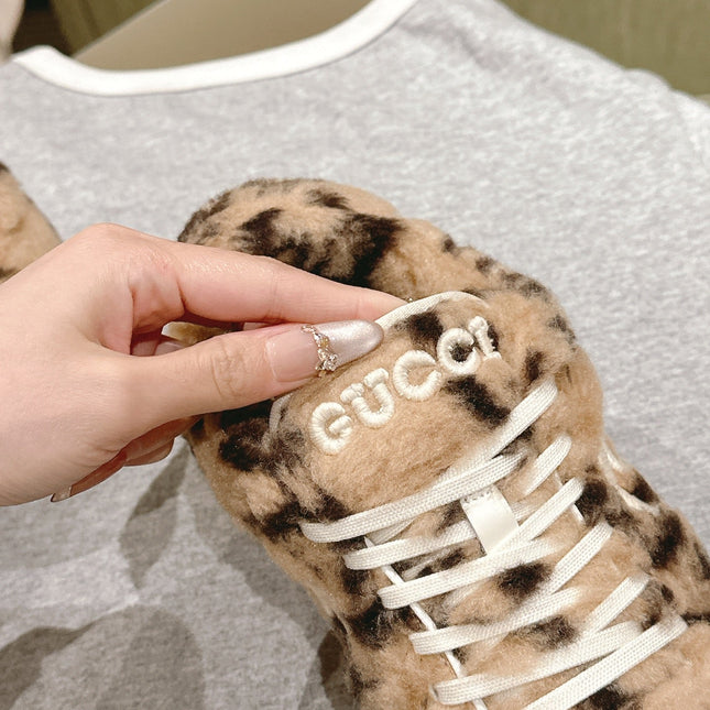GG INTERLOCKING G SNEAKER IN BEIGE WOOL