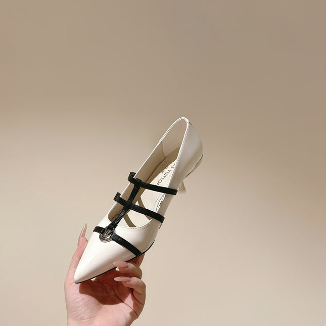 HIGH PUMP 45MM IN WHITE CALFSKIN WITH BLACK STRAPS