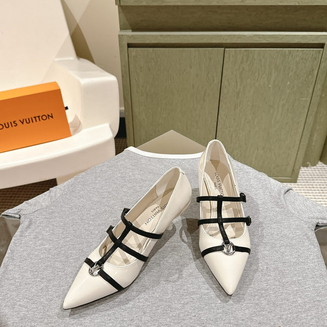 HIGH PUMP 45MM IN WHITE CALFSKIN WITH BLACK STRAPS