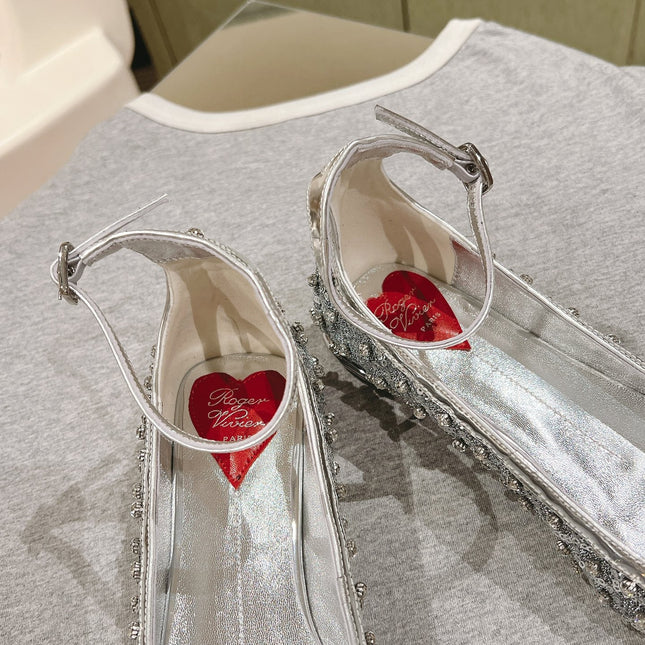 BALLERINAS IN SILVER FABRIC WITH CRYSTAL DETAILING