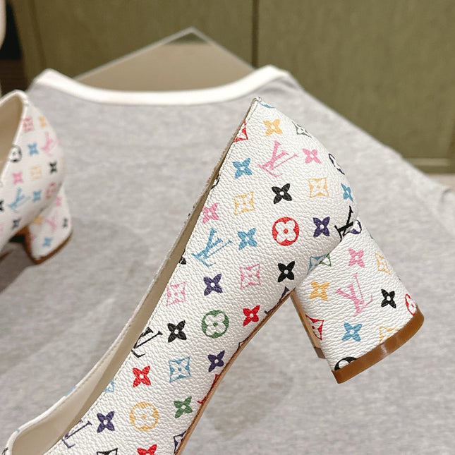 SWING HIGH PUMP 55 MM IN WHITE MONOGRAM CALFSKIN
