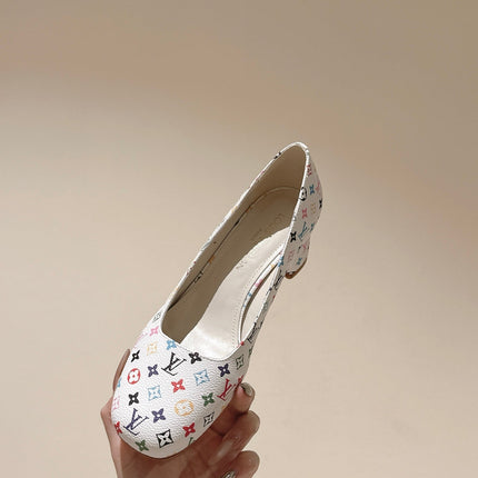 SWING HIGH PUMP 55 MM IN WHITE MONOGRAM CALFSKIN