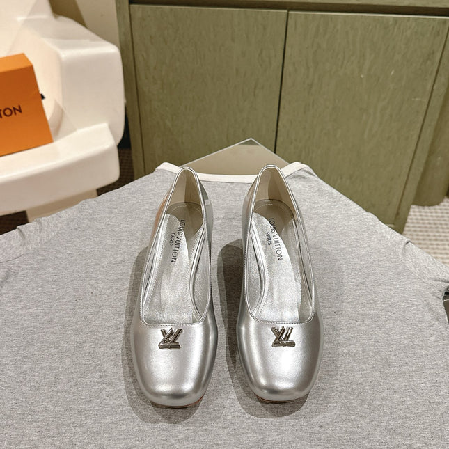 SWING HIGH PUMP 55 MM IN SILVER PATENT CALFSKIN