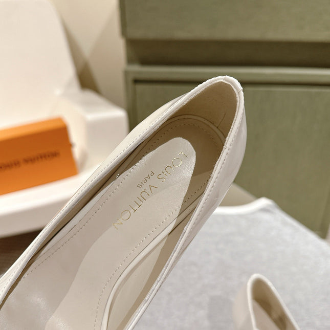 SWING HIGH PUMP 55 MM IN WHITE PATENT CALFSKIN