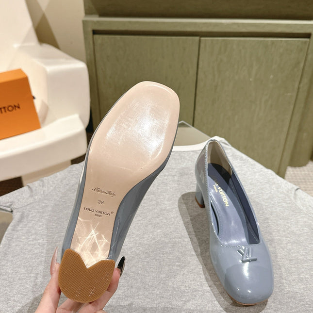 SWING HIGH PUMP 55 MM IN ICE BLUE PATENT CALFSKIN