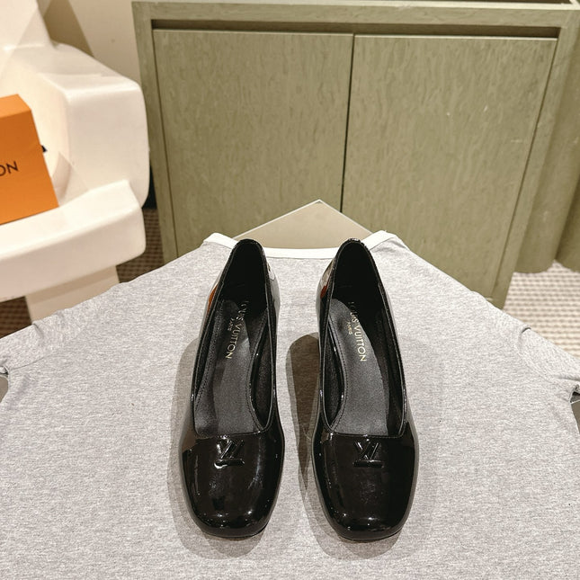 SWING HIGH PUMP 55 MM IN BLACK PATENT CALFSKIN