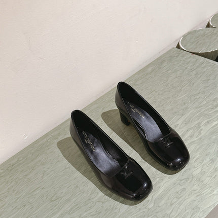 SWING HIGH PUMP 55 MM IN BLACK PATENT CALFSKIN
