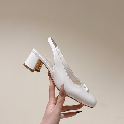 SWING SLINGBACK PUMP 55 MM IN WHITE PATENT CALFSKIN
