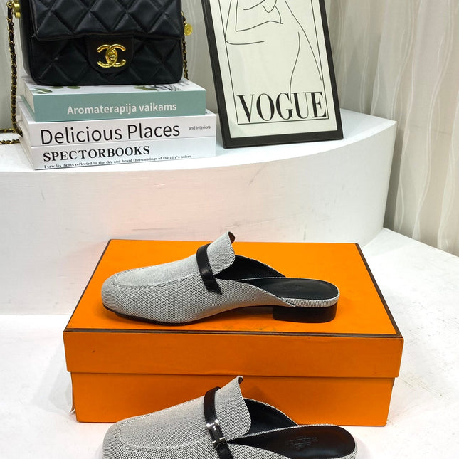 IENA MULE  GRAY CANVAS AND BLACK CALFSKIN