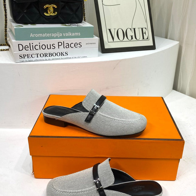 IENA MULE  GRAY CANVAS AND BLACK CALFSKIN