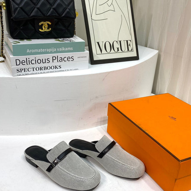 IENA MULE  GRAY CANVAS AND BLACK CALFSKIN