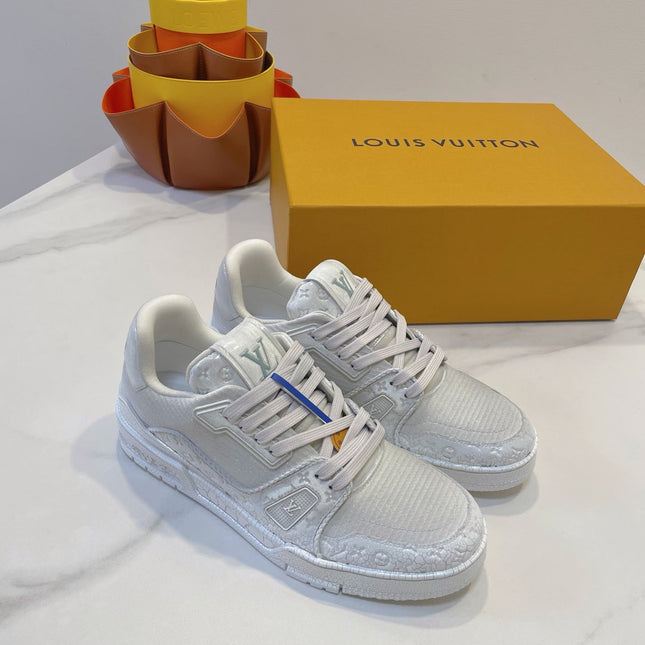 LV TRAINER MAXI SNEAKER IN WHITE EMBOSSED CALFSKIN