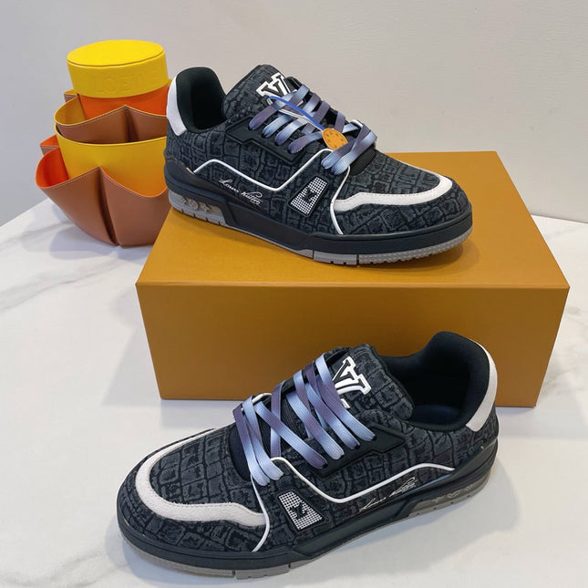 TRAINER SNEAKER IN BLACK MONOGRAM DENIM FABRIC