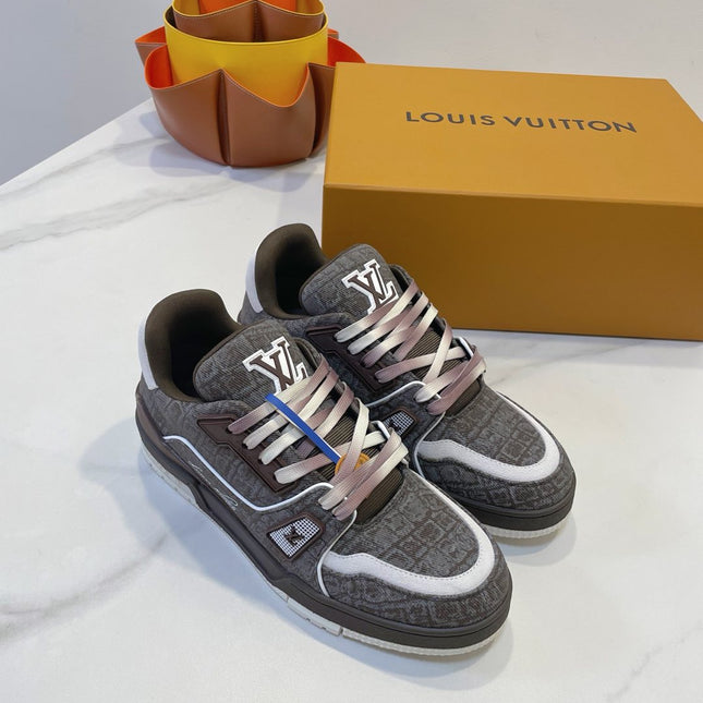 TRAINER SNEAKER IN WOOD BROWN MONOGRAM DENIM FABRIC