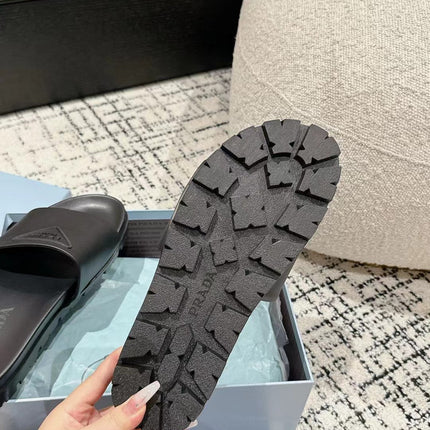 PRADA 25S RUBBER SLIDE IN CHARCOAL CALFSKIN WITH LOGO